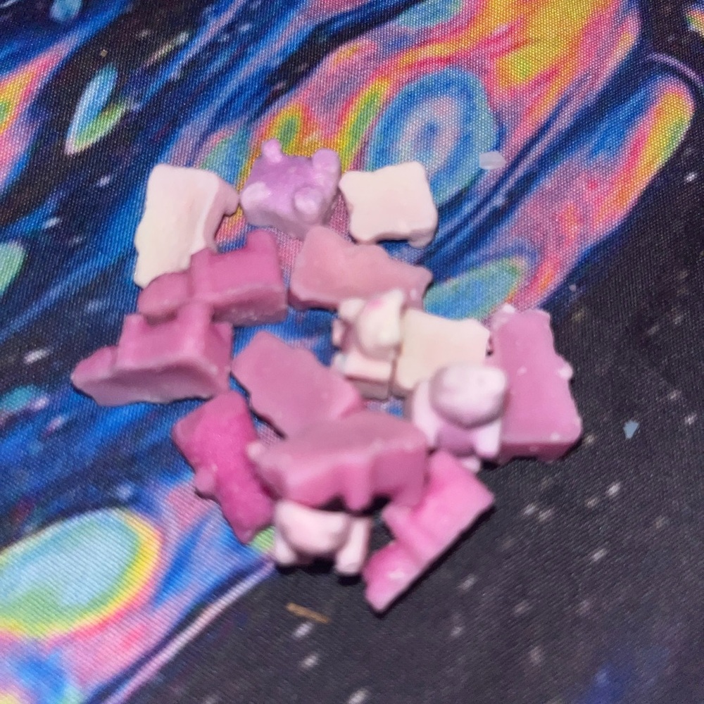 Gummy bear wax melts